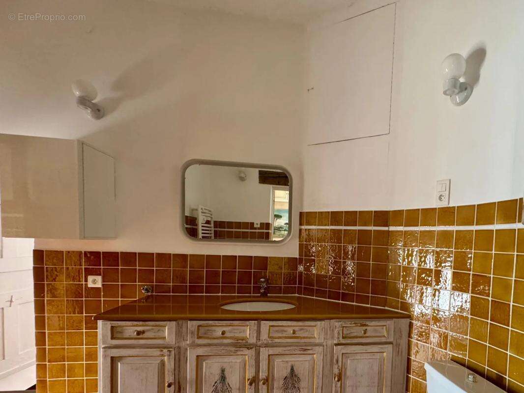 Appartement à LORGUES