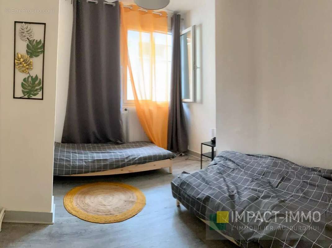 Appartement à LA GARENNE-COLOMBES