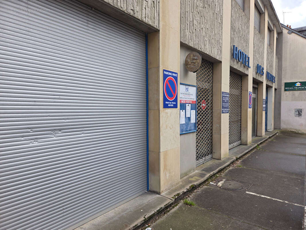 Commerce à NEVERS