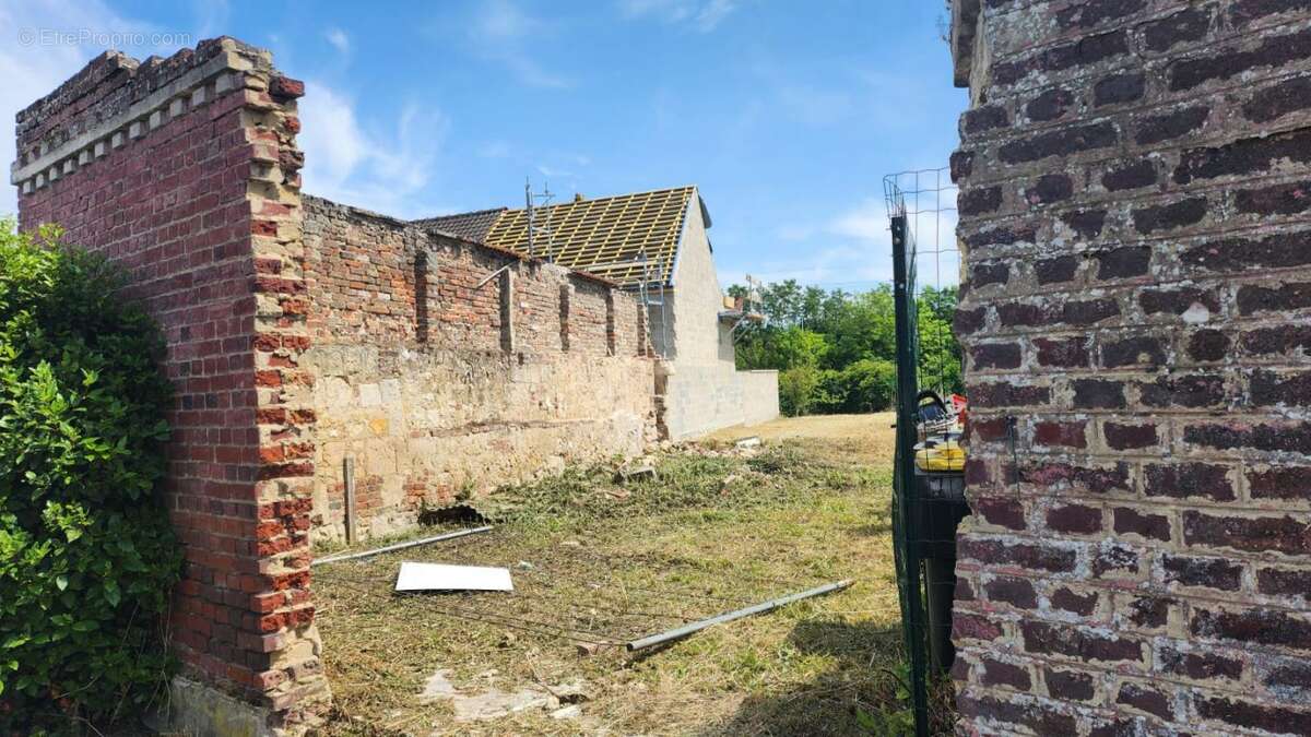 Terrain à RIVECOURT