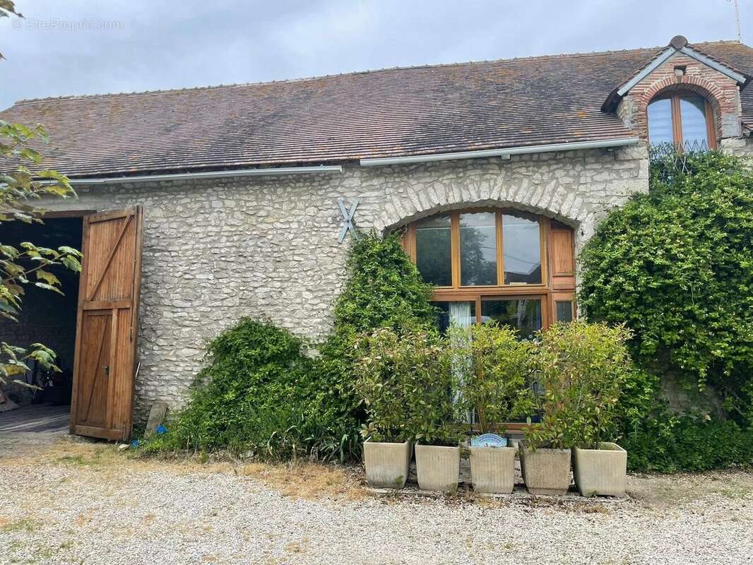 Longère 213 m² avec gite indépendant - photo 2
