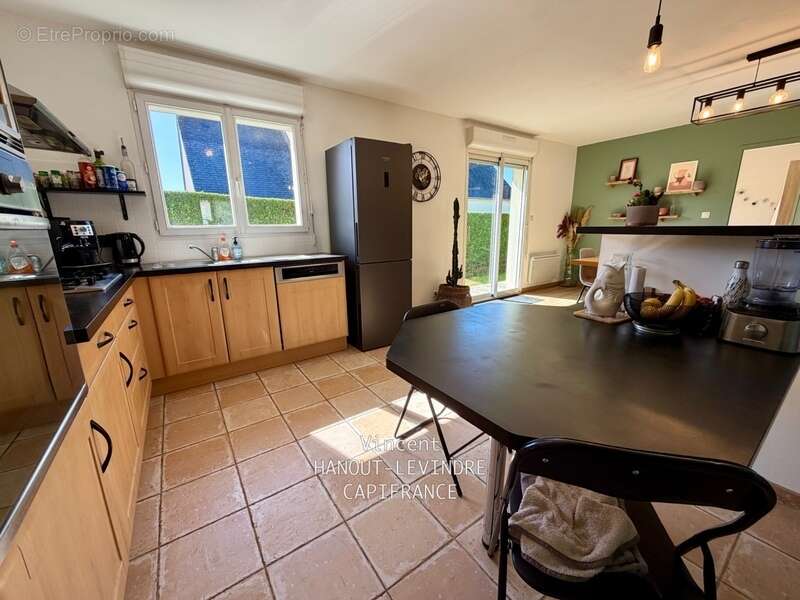 Maison à VILLEVEQUE