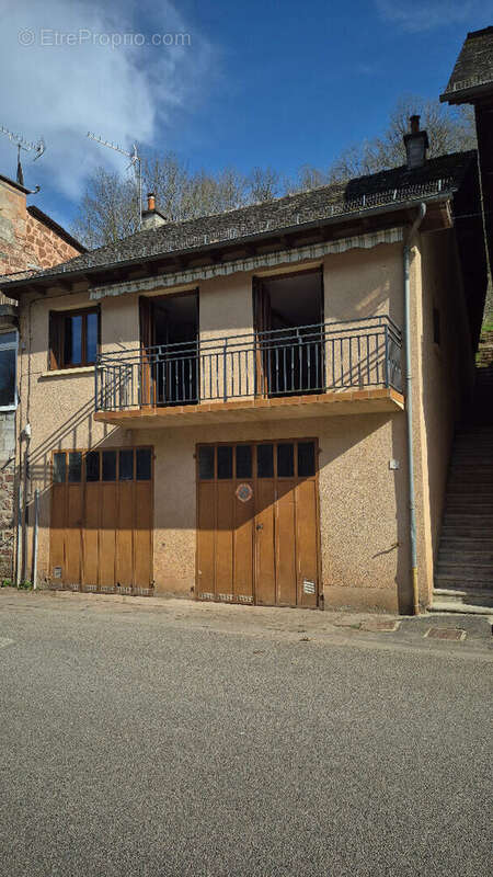 Maison à VILLECOMTAL