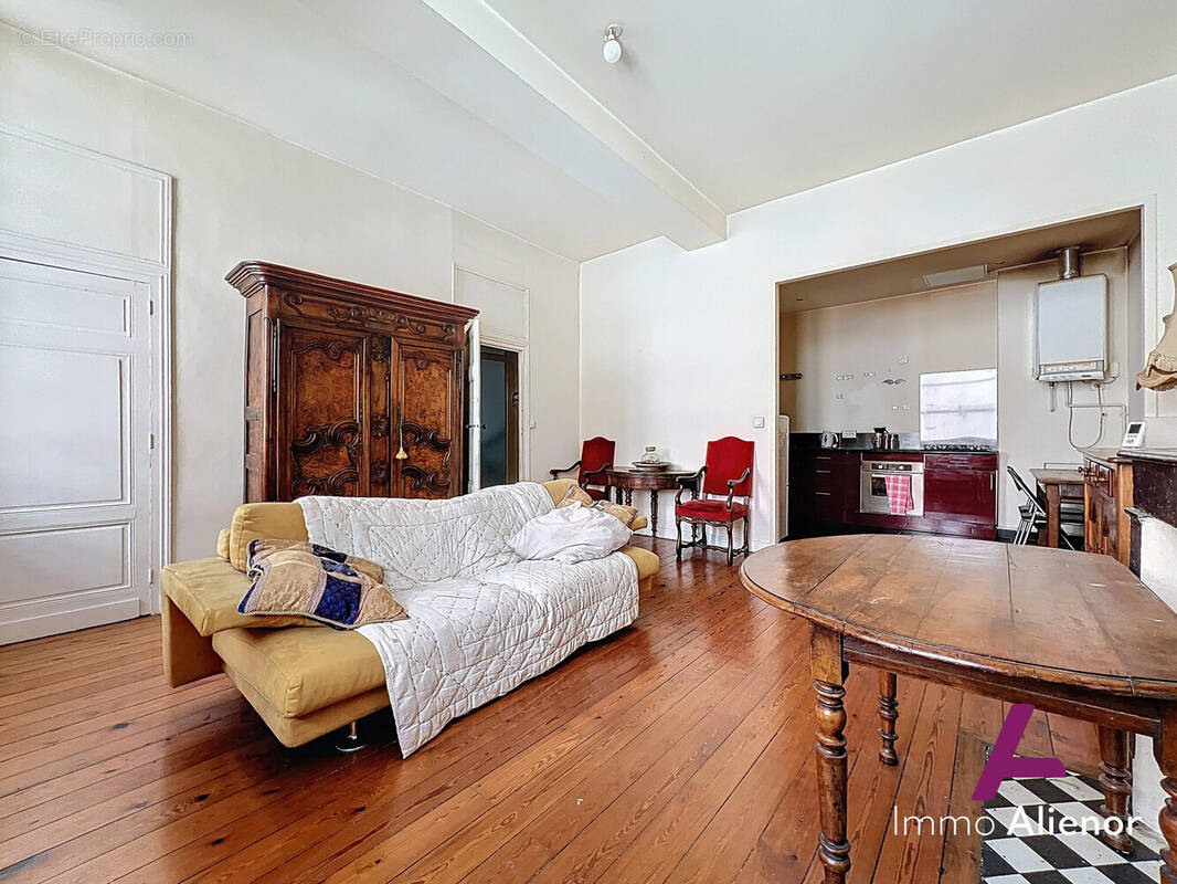 Appartement à BORDEAUX