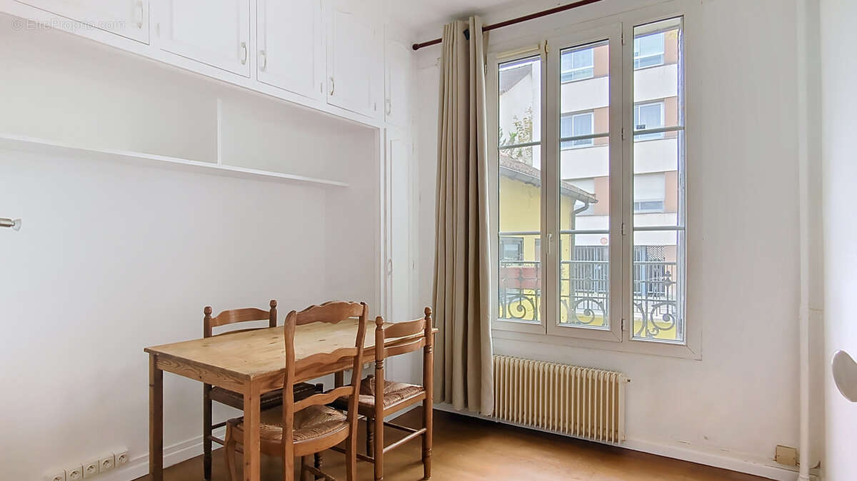 Maison à SARTROUVILLE