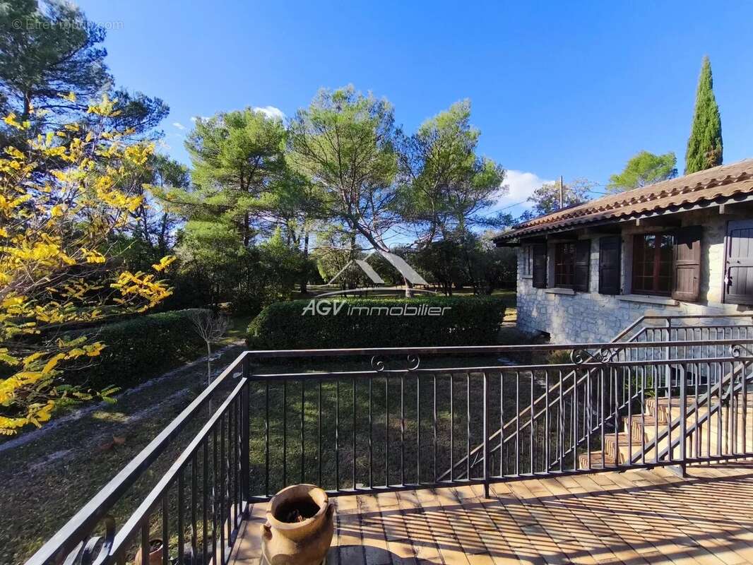 Maison à BOISSET-ET-GAUJAC