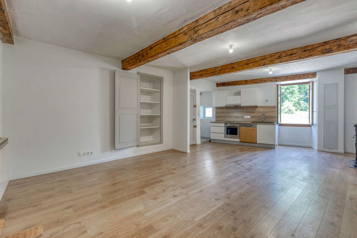 Appartement à SASSENAGE