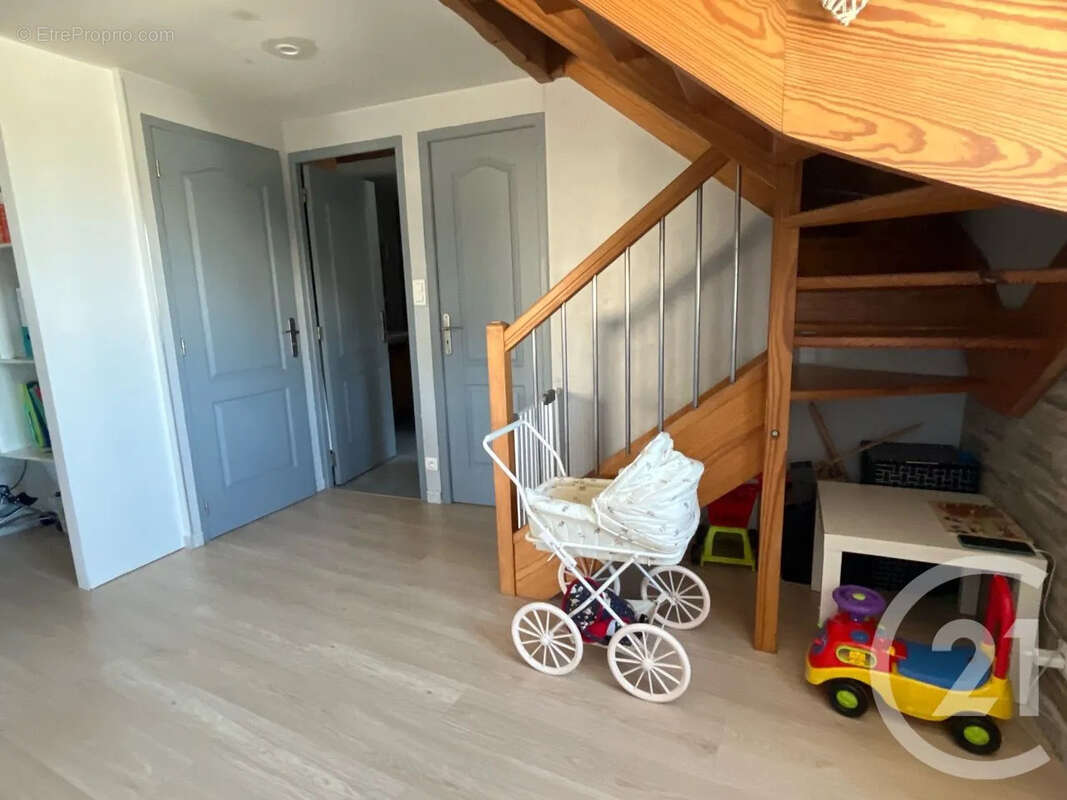 Maison 114 m² à Ardoix  - photo 7