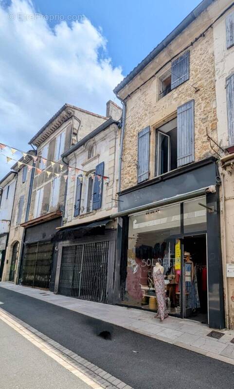 vue rue commercante  - Appartement à LANGON