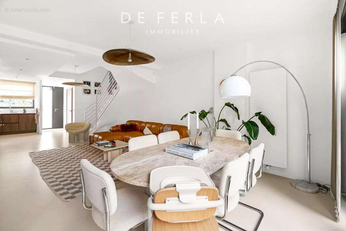 Appartement à SAINT-MAUR-DES-FOSSES