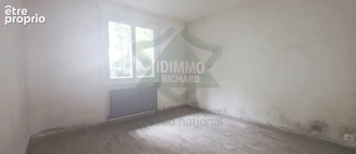Maison 3 chambres, combles aménageables de 83 m2, sous-sol total et dépendance de 44 m2   Lorcy (45490) - photo 9