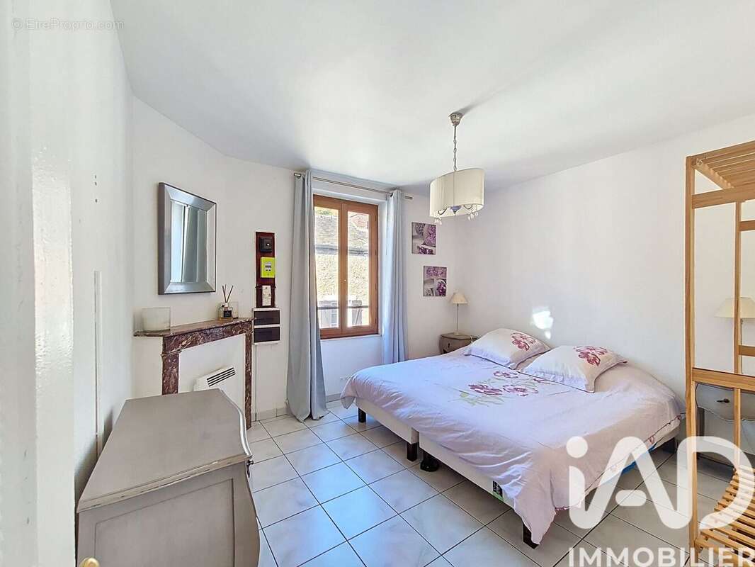 Photo 4 - Appartement à DAMPIERRE-EN-YVELINES