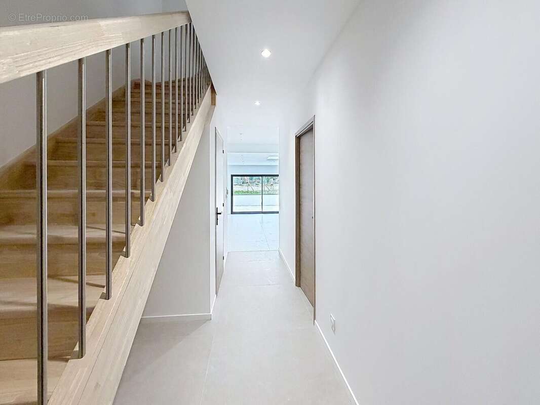 Photo 3 - Maison à REIMS