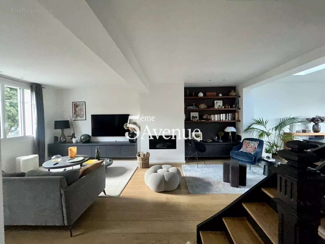 Maison à SAINT-MAUR-DES-FOSSES