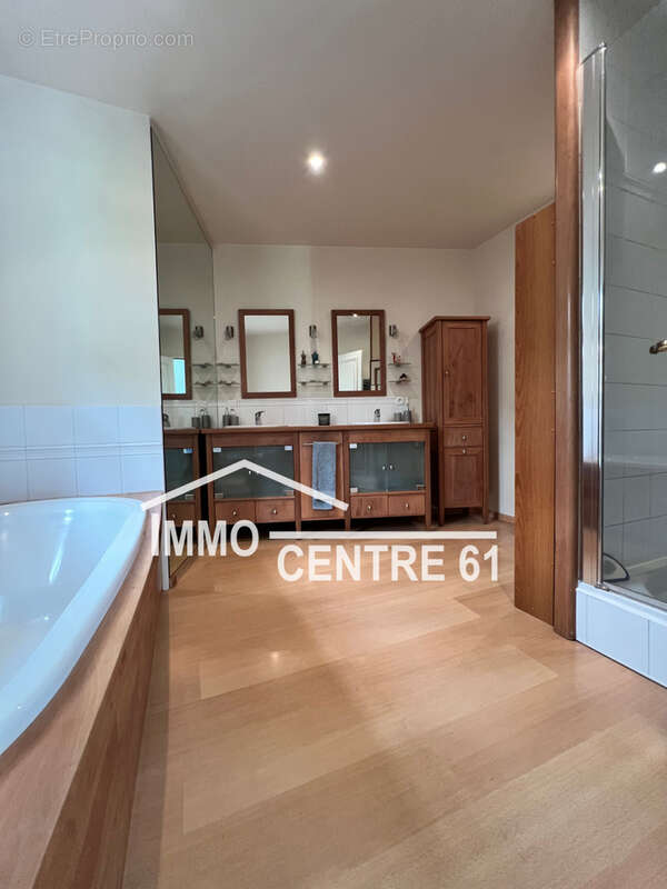 Maison à LA FERTE-MACE