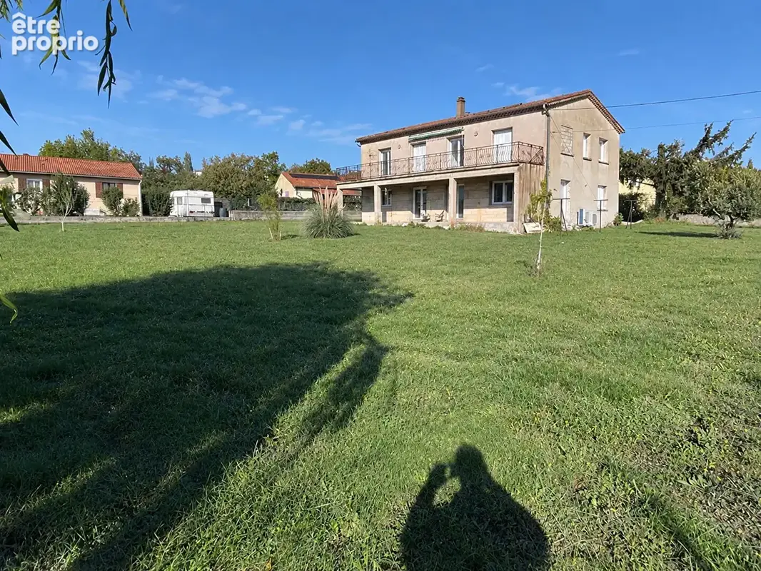 Maison rénovée 235 m² - 8 chambres - Terrain constructible 2 040 m² - Garage - Chomérac - photo 19