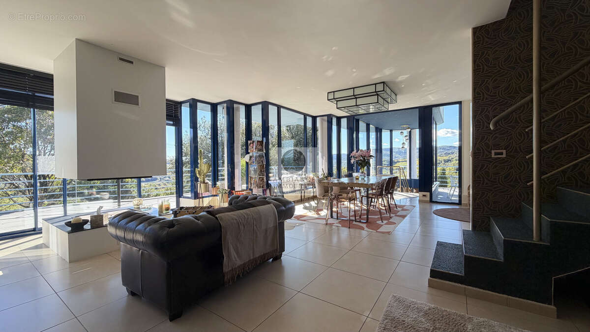 Maison d'architecte avec superbe vue - photo 6