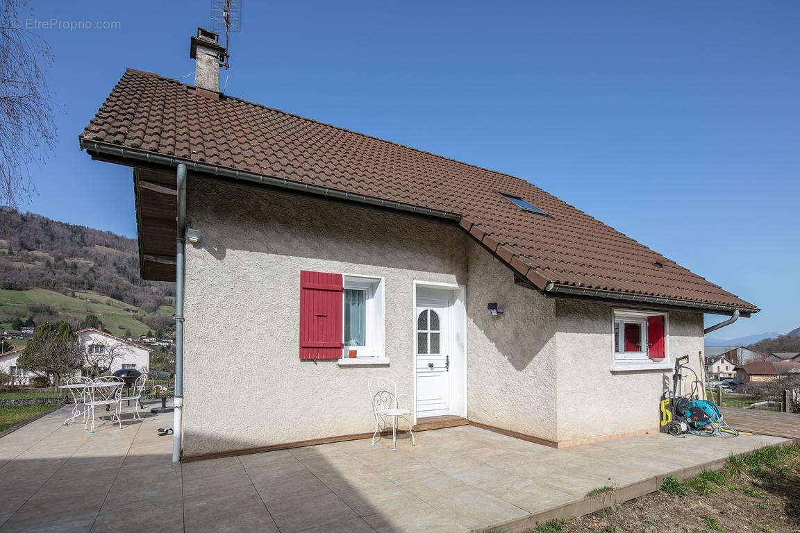 Maison à LA ROCHETTE