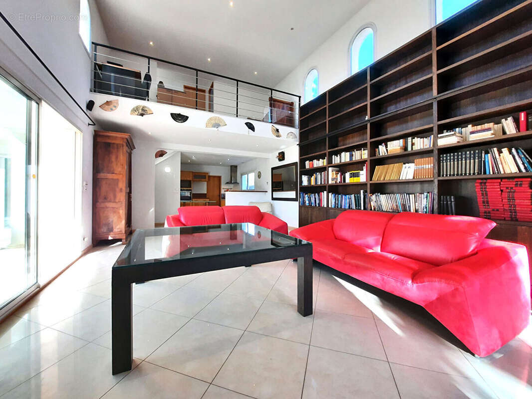 Maison à VILLENEUVE-LES-MAGUELONE