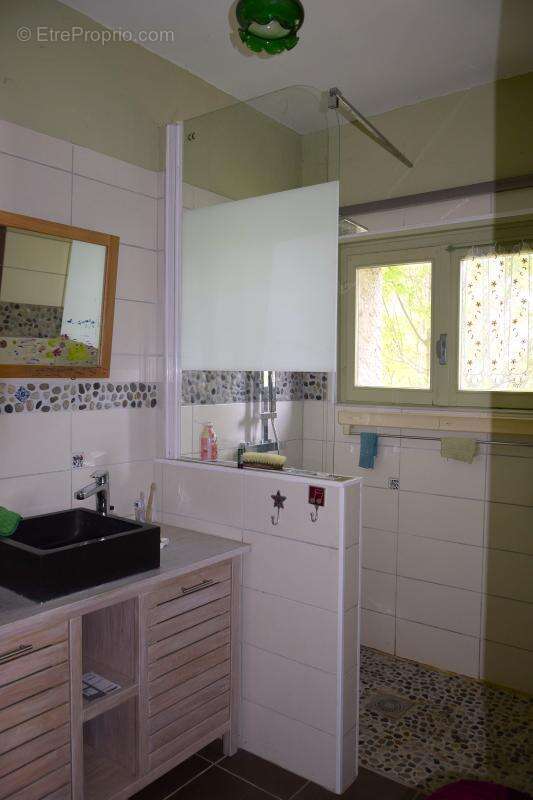 Maison 88 m² - 5 pièces  avec jardin et grange - photo 14