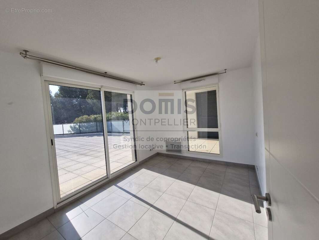 Appartement à LE CRES