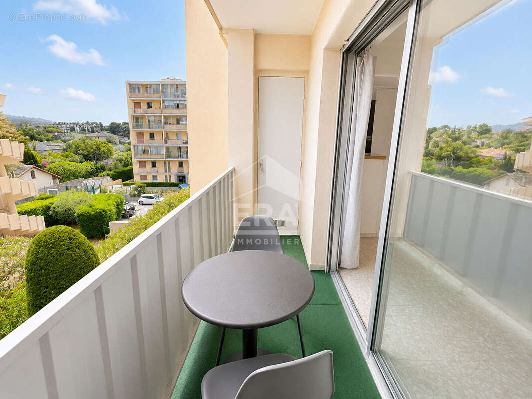 Appartement à LE CANNET