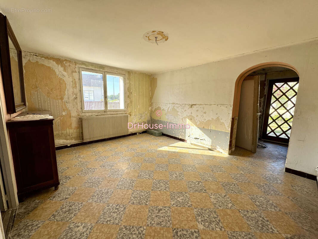 Maison à VILLEMANDEUR