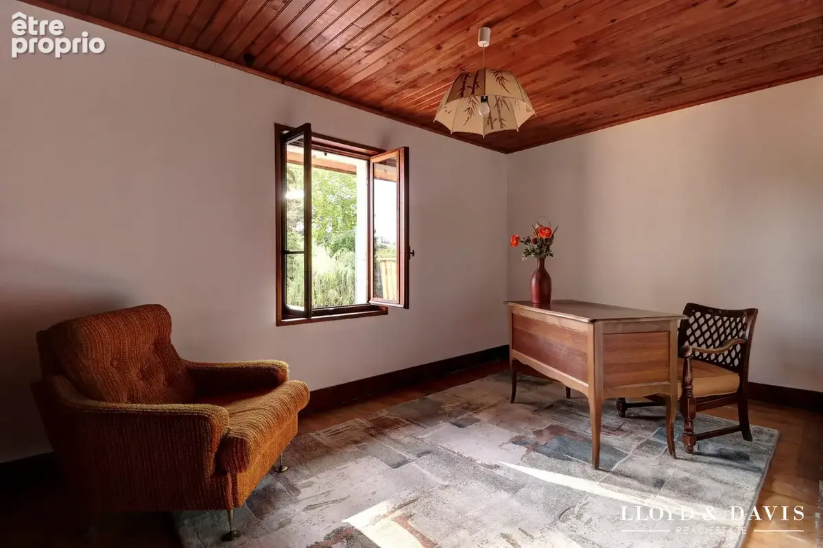 Maison 157 m² à Les Deserts  - photo 9