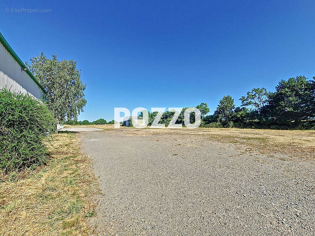 Commerce à PONTORSON