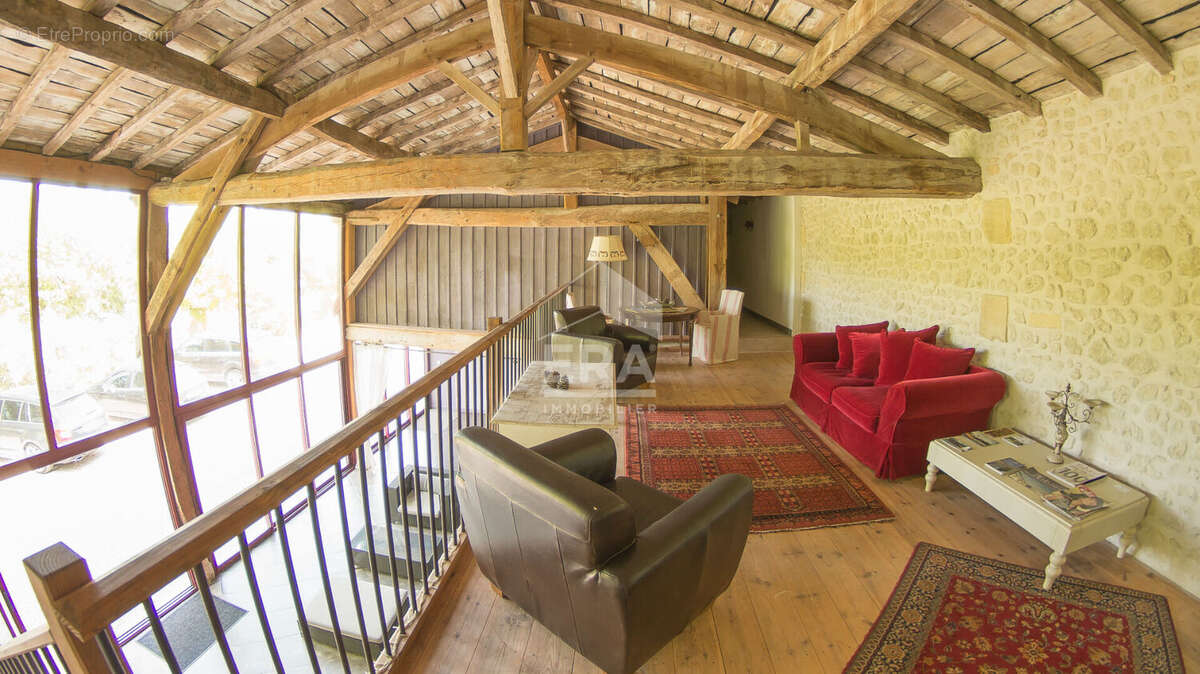 Maison à MOULIS-EN-MEDOC