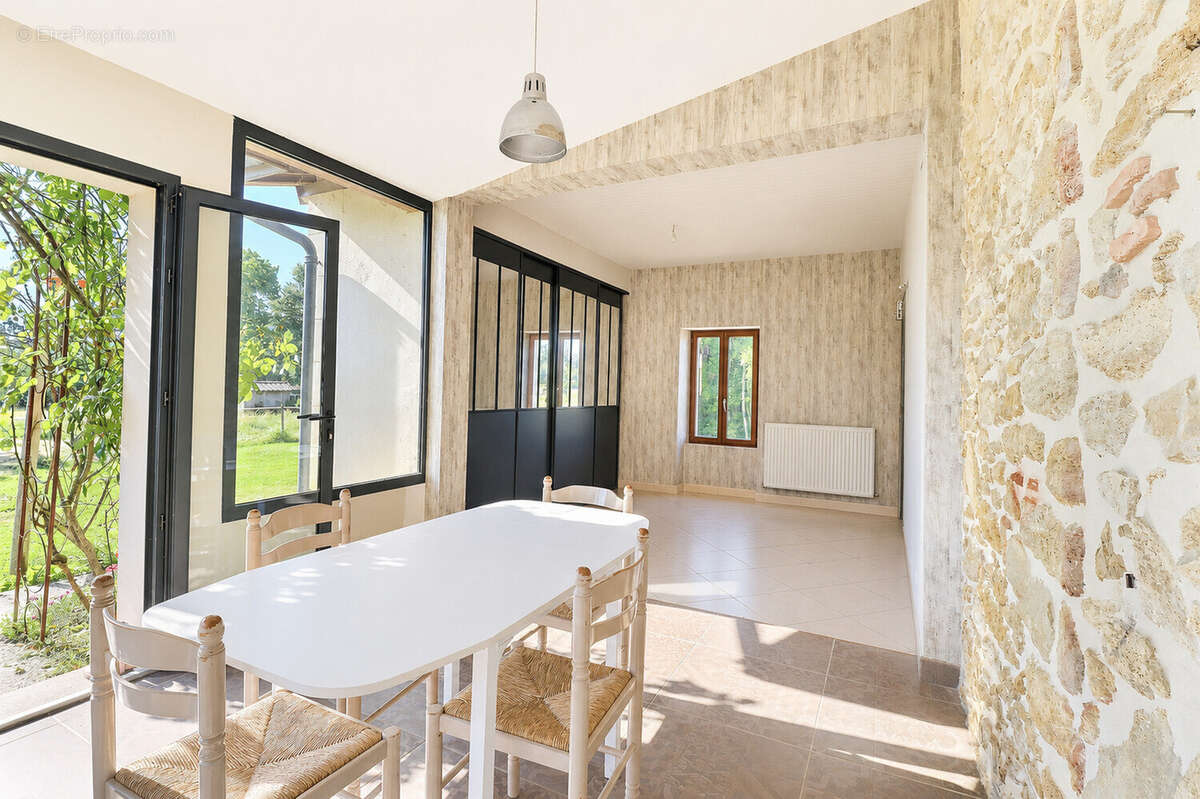 Domaine avec gîte et écuries - photo 8