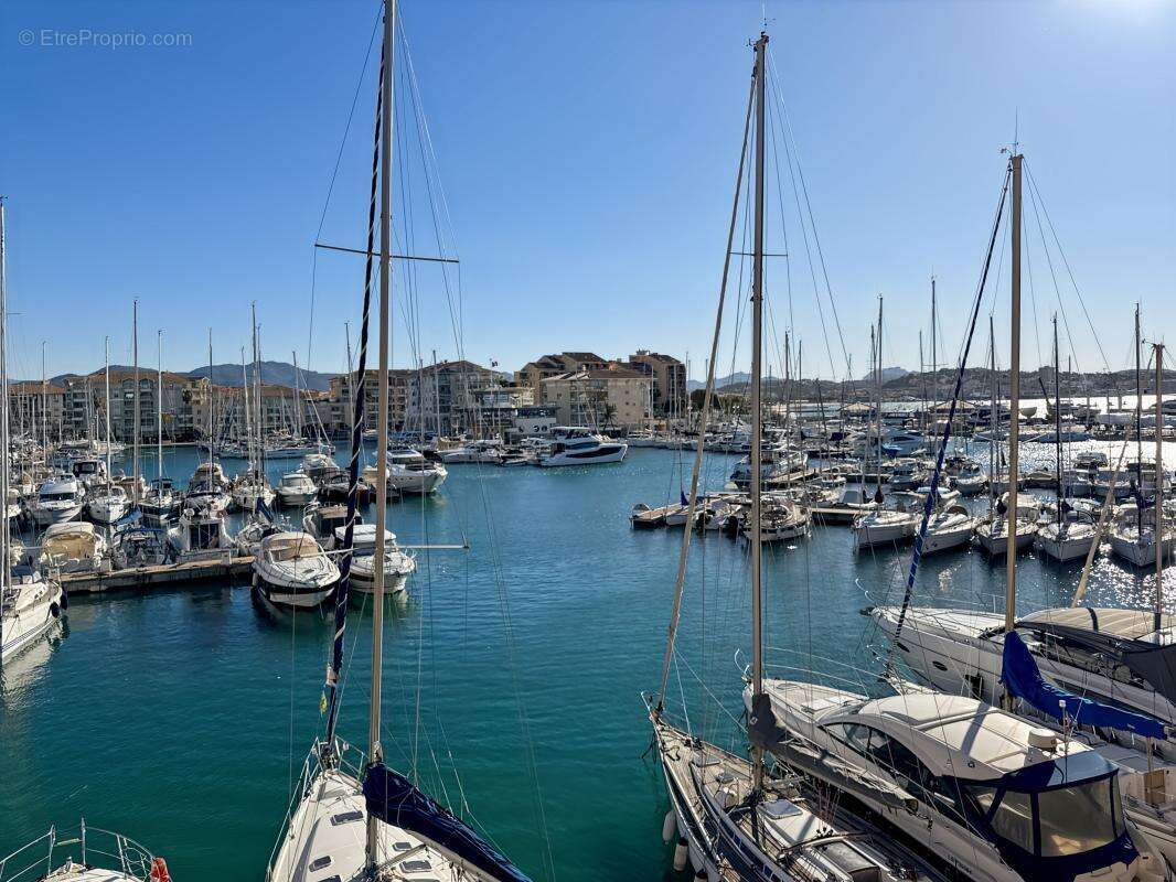 Appartement à FREJUS