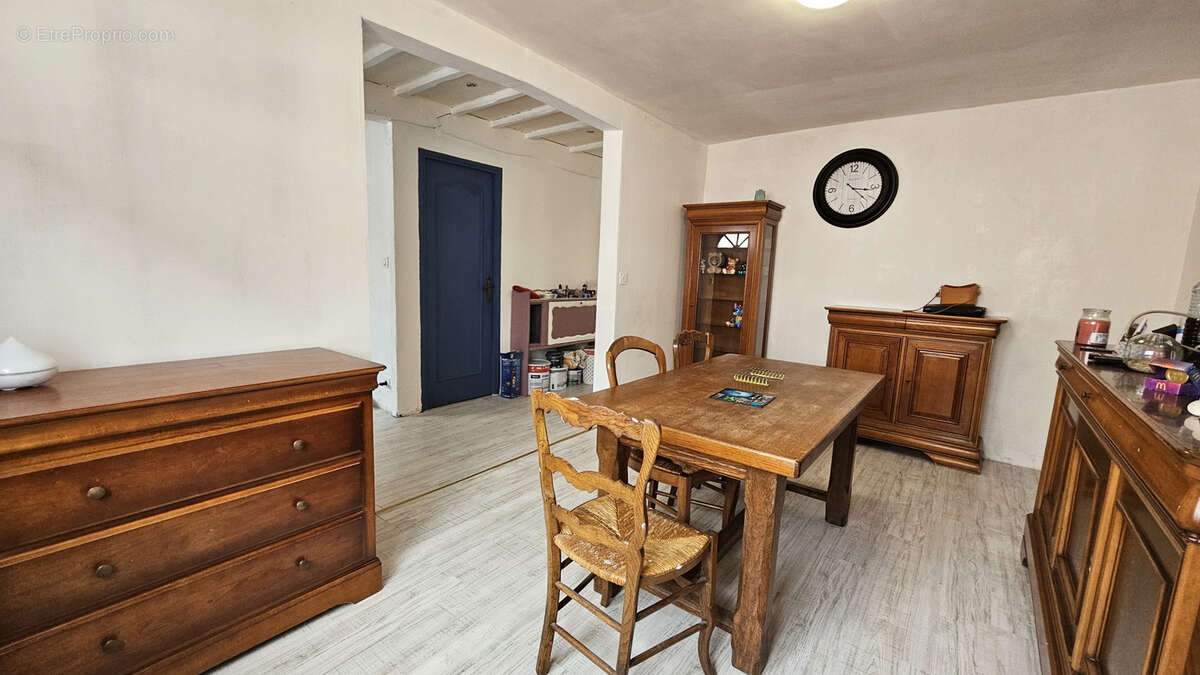 Maison à BEAUCHAMPS