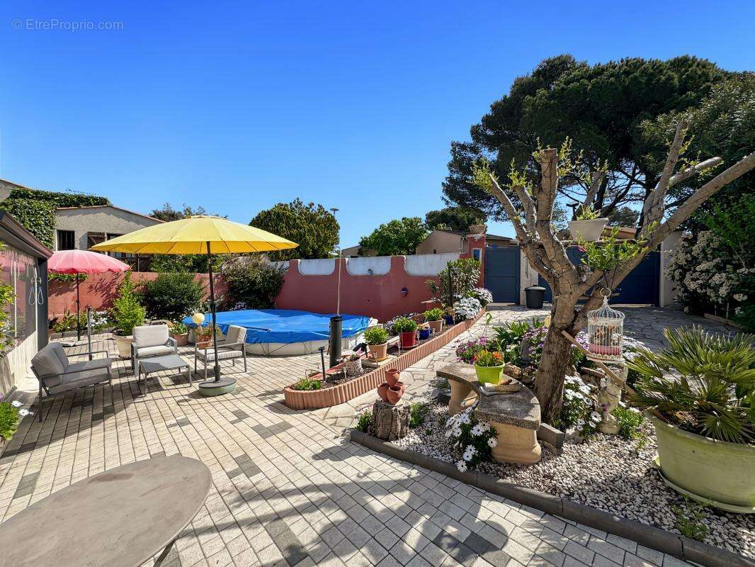 Maison à ROQUEBRUNE-SUR-ARGENS