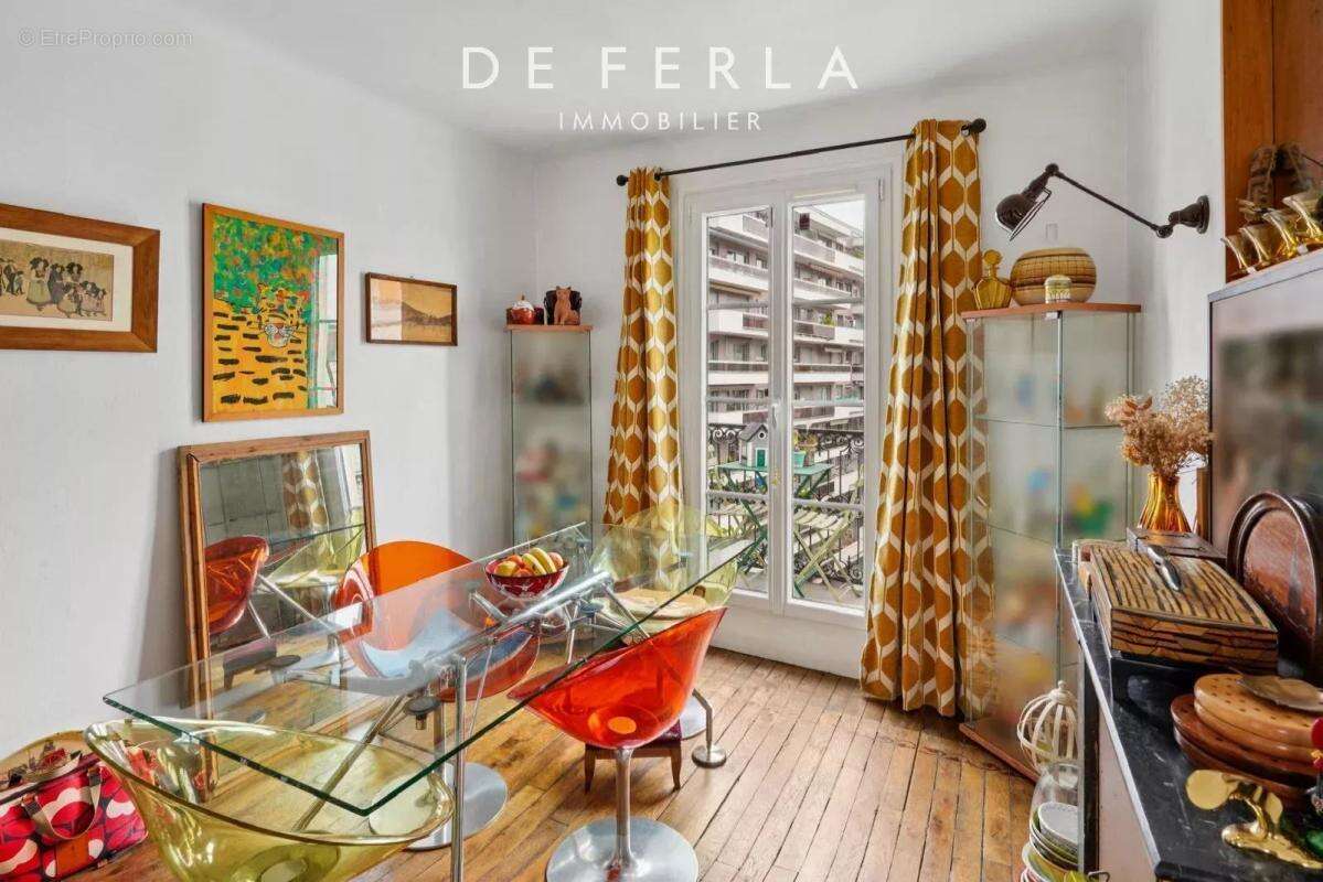 Appartement à PARIS-15E