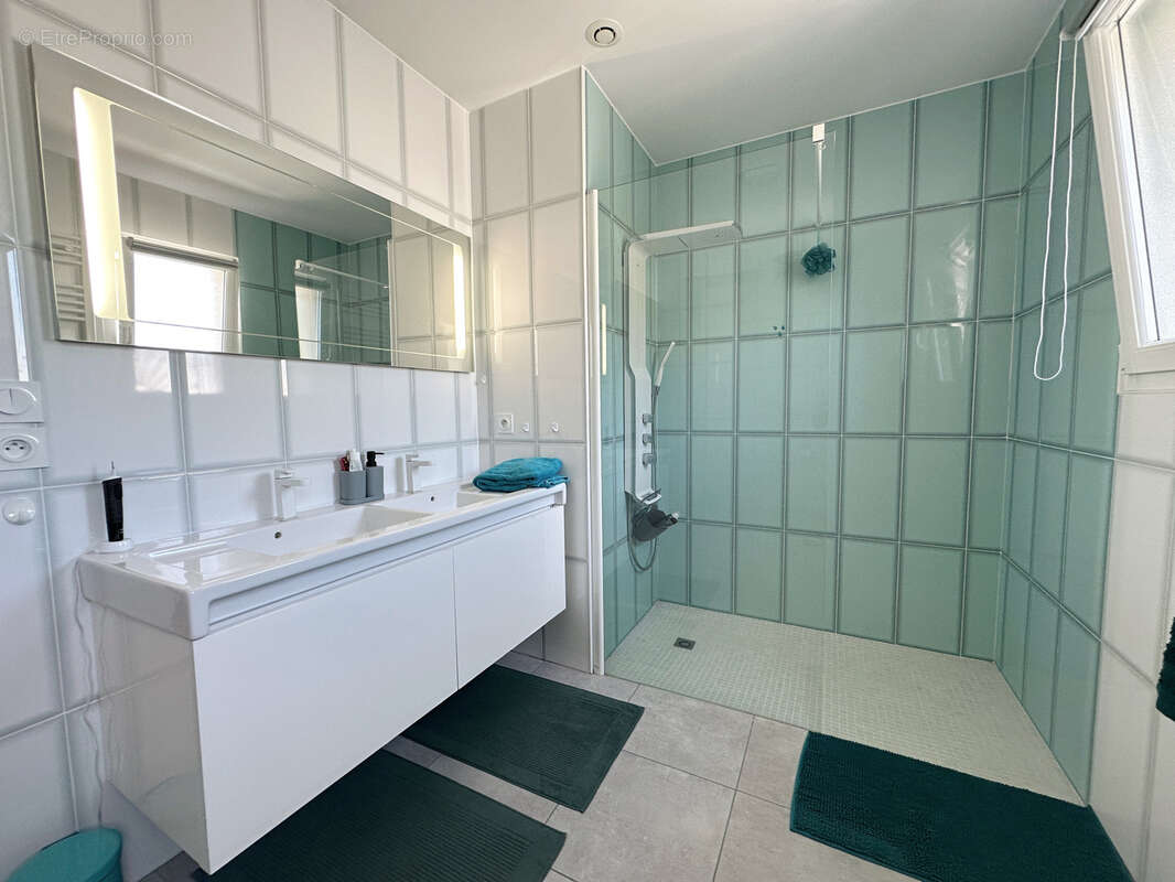 Maison à SAINT-CYPRIEN