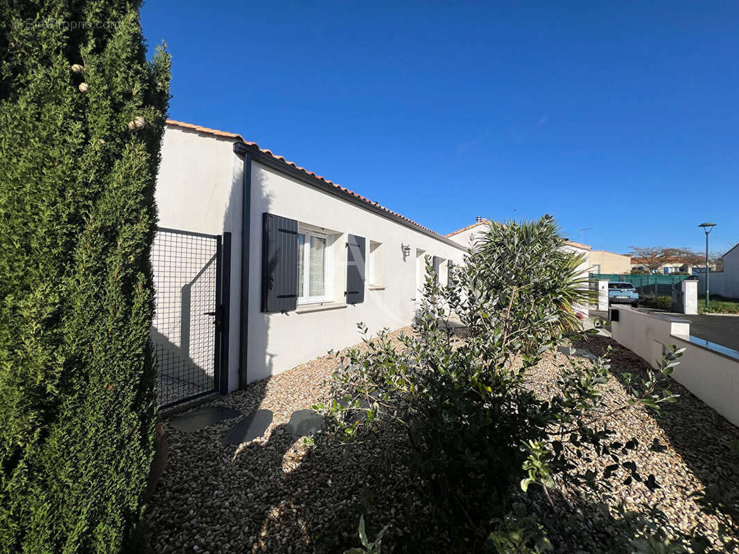 Maison à LONGEVILLE-SUR-MER