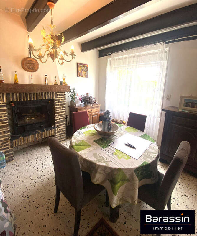 Maison à AGON-COUTAINVILLE