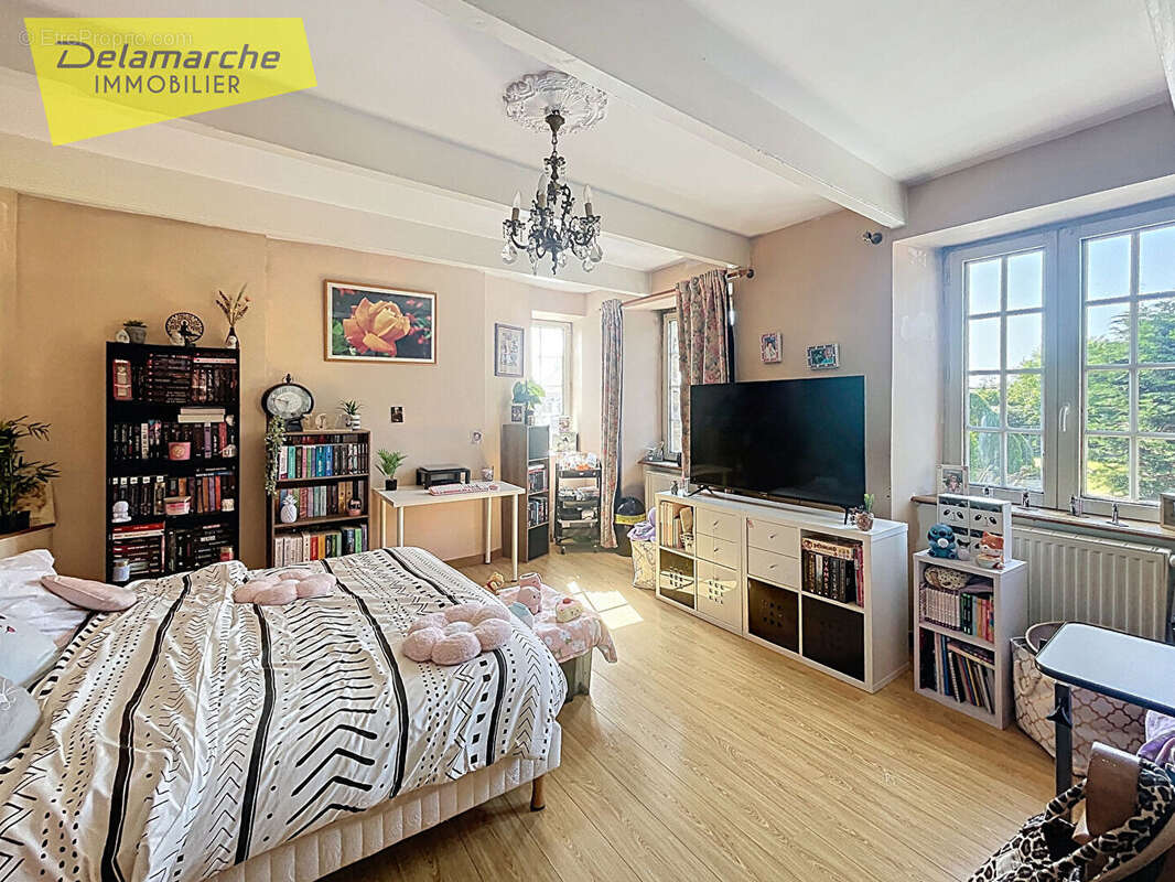 Maison à SAINT-SAUVEUR-LA-POMMERAYE