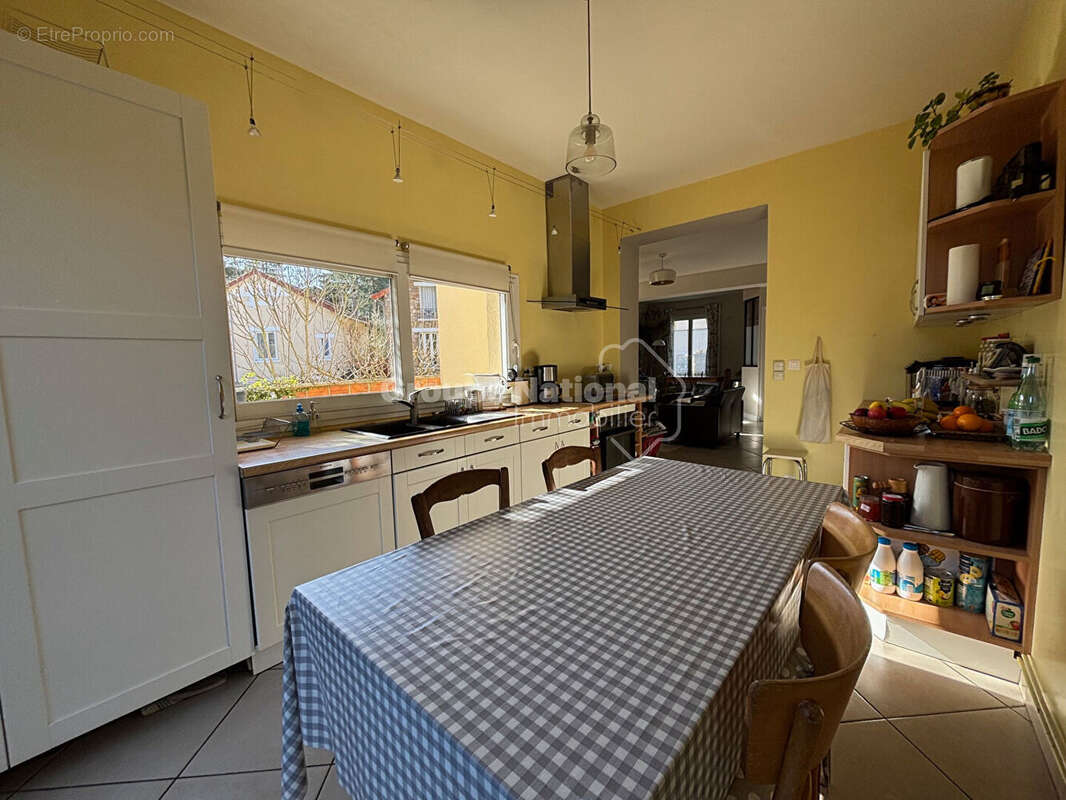 Versailles / Montreuil MAISON 6 pièce(s) 110 m2 avec jardin - photo 8