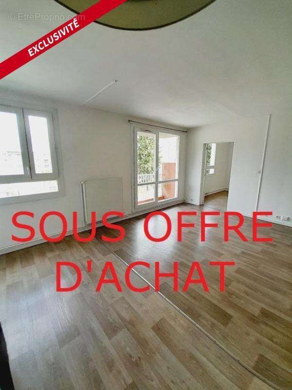 Appartement à FOUGERES