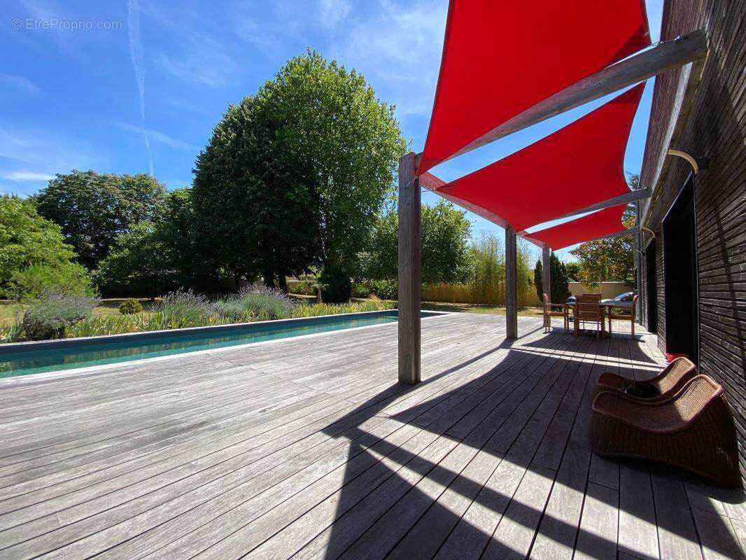 Villa COUP DE COEUR de 2015 de 130 m² avec Piscine couloir de 13x3 sur 2281 m² de Terrain divisible - photo 18