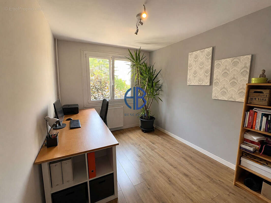 Appartement à BOURGOIN-JALLIEU