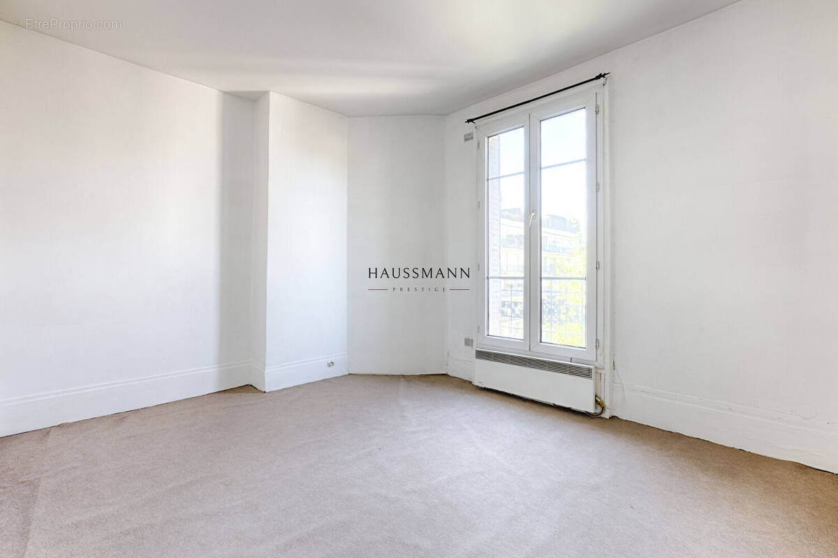 Appartement à NEUILLY-SUR-SEINE