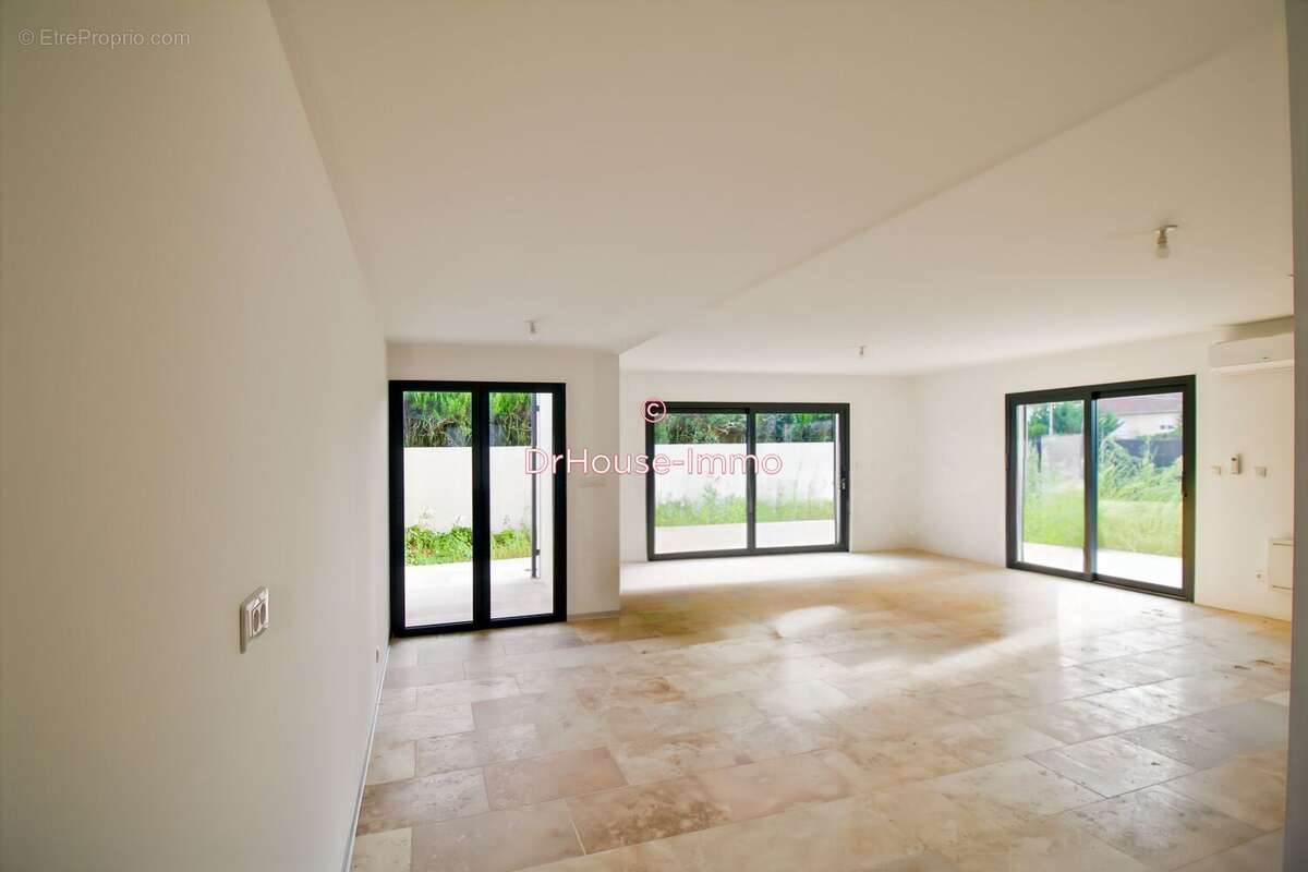 Maison 124 m² à Amberieux-En-Dombes  - photo 21