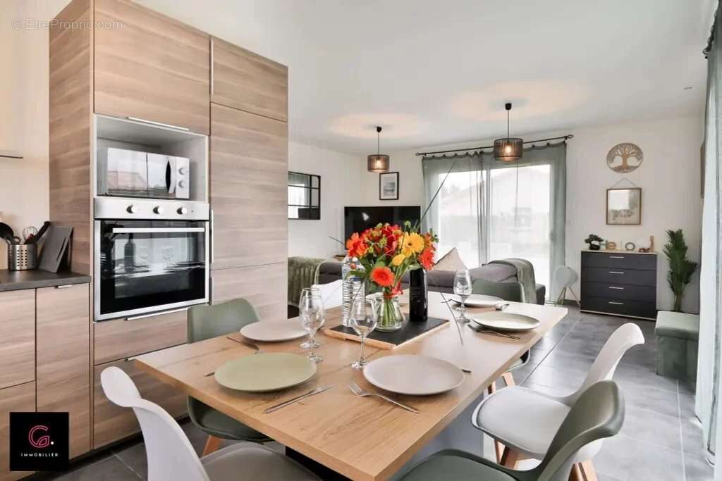 Maison à PARENTIS-EN-BORN