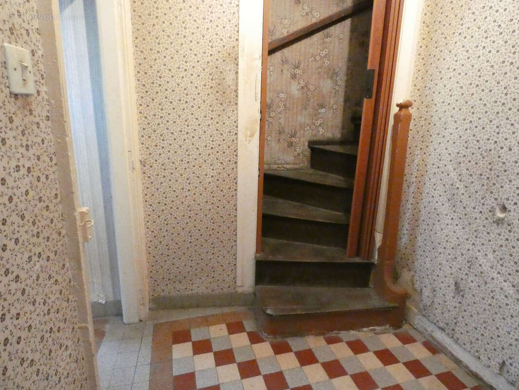 Maison à rénover à Marle - Visite virtuelle - investissement locatif - photo 7