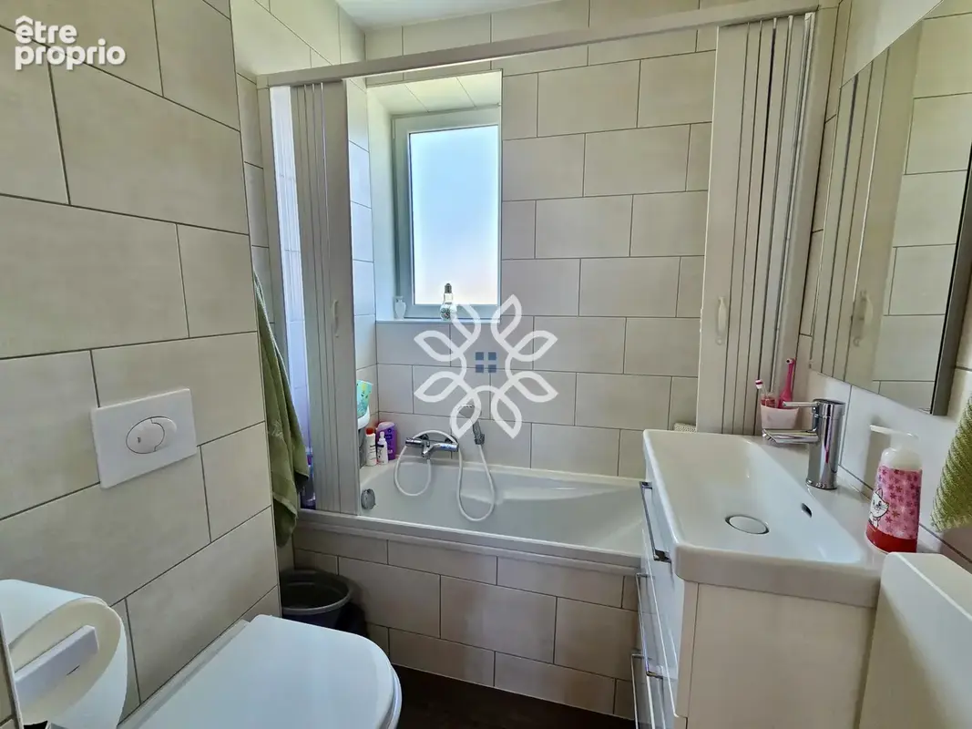 Maison familiale rénovée de 142 m2 avec piscine   Brioude - photo 9