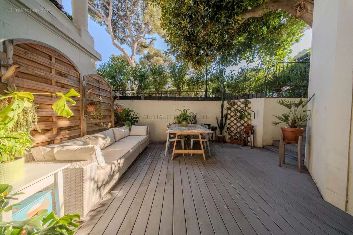 Appartement à ROQUEBRUNE-CAP-MARTIN
