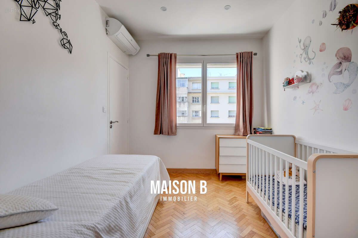 Appartement à MARSEILLE-8E